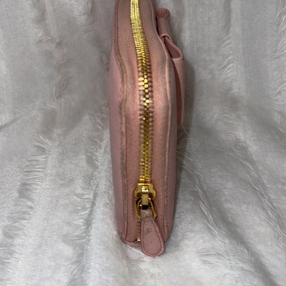 💛 SOLD 💛 Prada Saffiano Bow Zip Wallet Pink - Picture 7 of 17